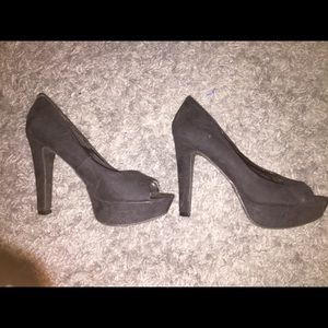 CANDIES BLACK PEEP TOE HEEL SIZE 6.5